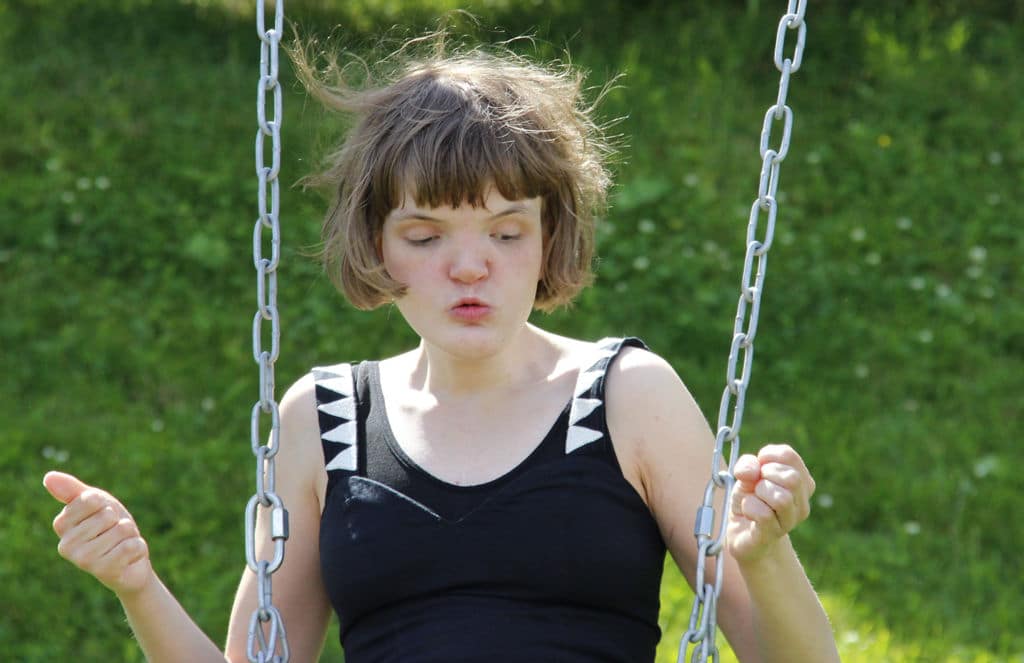 Hanna Attenberg muutti lapsuudenkodistaan puolisen vuotta sitten.